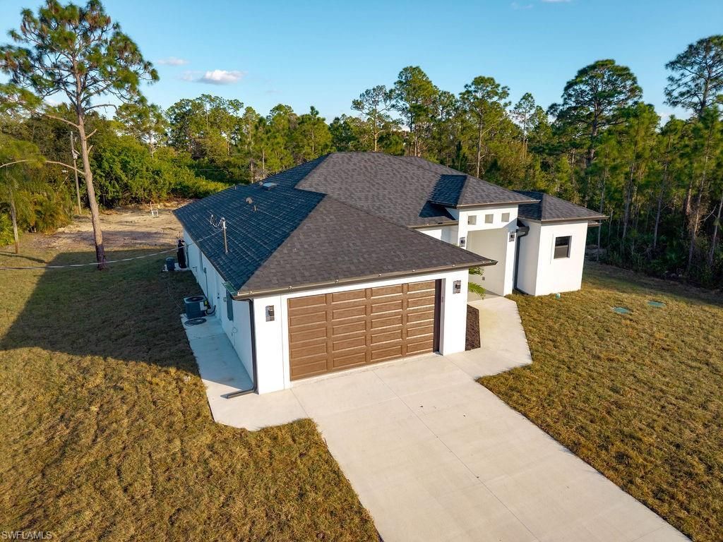 916 Jefferson Ave, Lehigh Acres, FL 33936 Photo