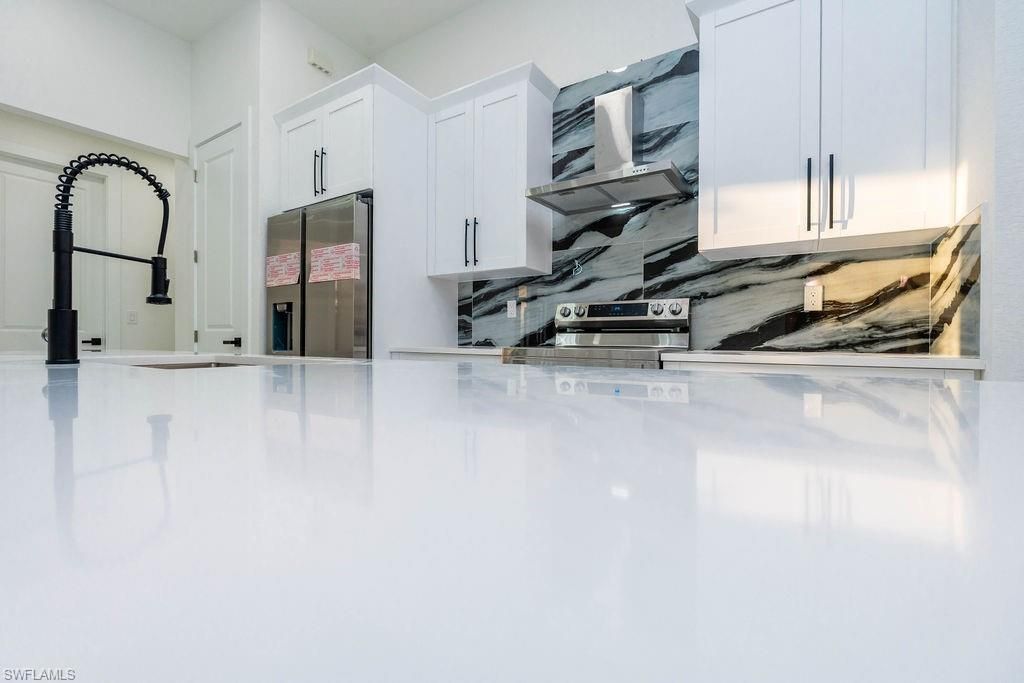 916 Jefferson Ave, Lehigh Acres, FL 33936 Photo