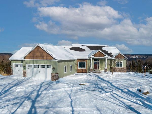 4343 S Montcalm Avenue, Lowell, MI 49331