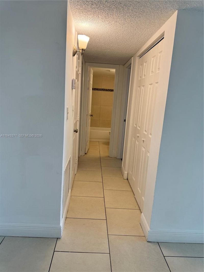 1831 Sabal Palm Dr , Unit 403, Davie, FL 33324 Photo