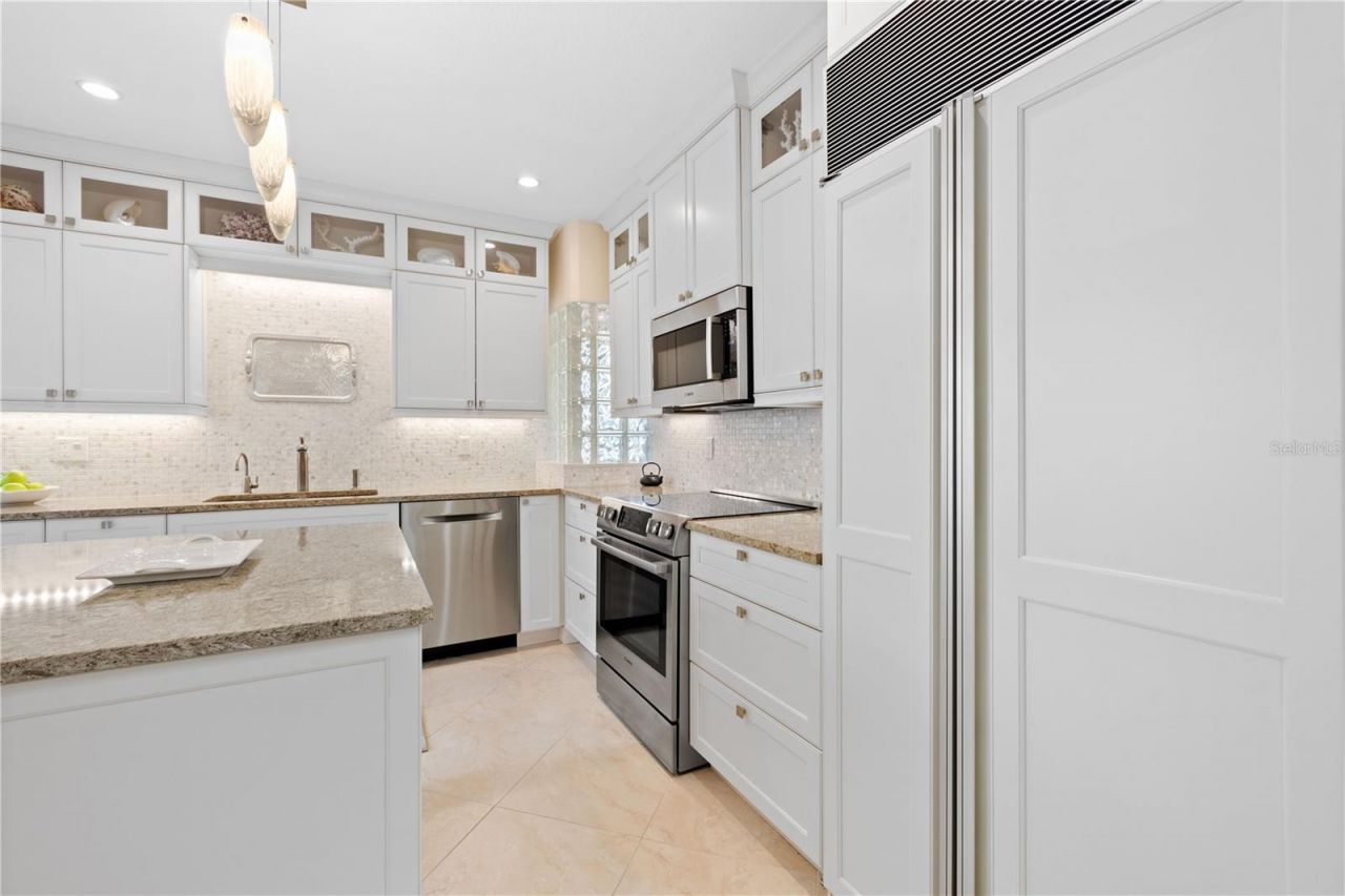 200 Cocoanut Avenue, Unit 5, Sarasota, FL 34236 Photo