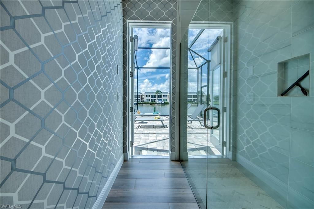 1732 SE 40th Ter, Cape Coral, FL 33904 Photo