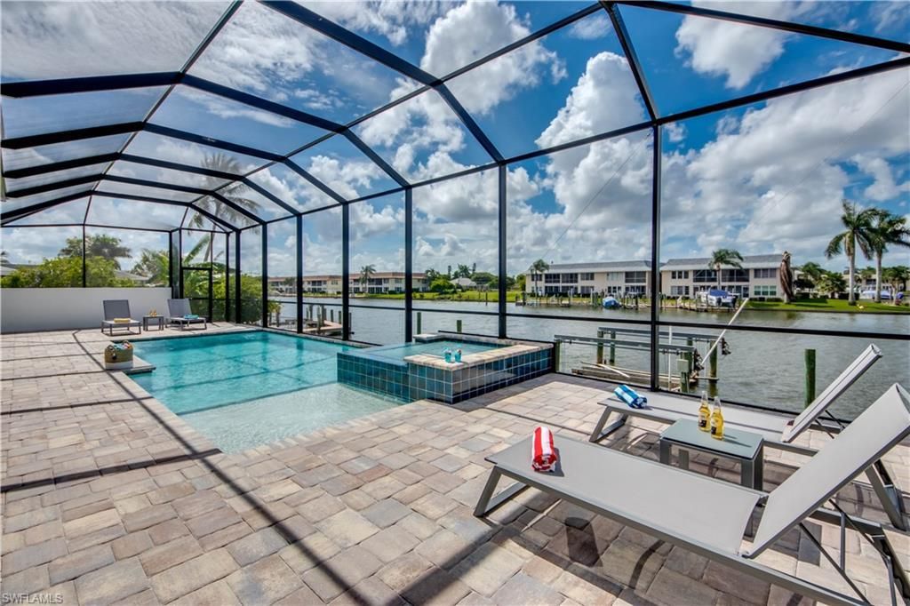 1732 SE 40th Ter, Cape Coral, FL 33904 Photo