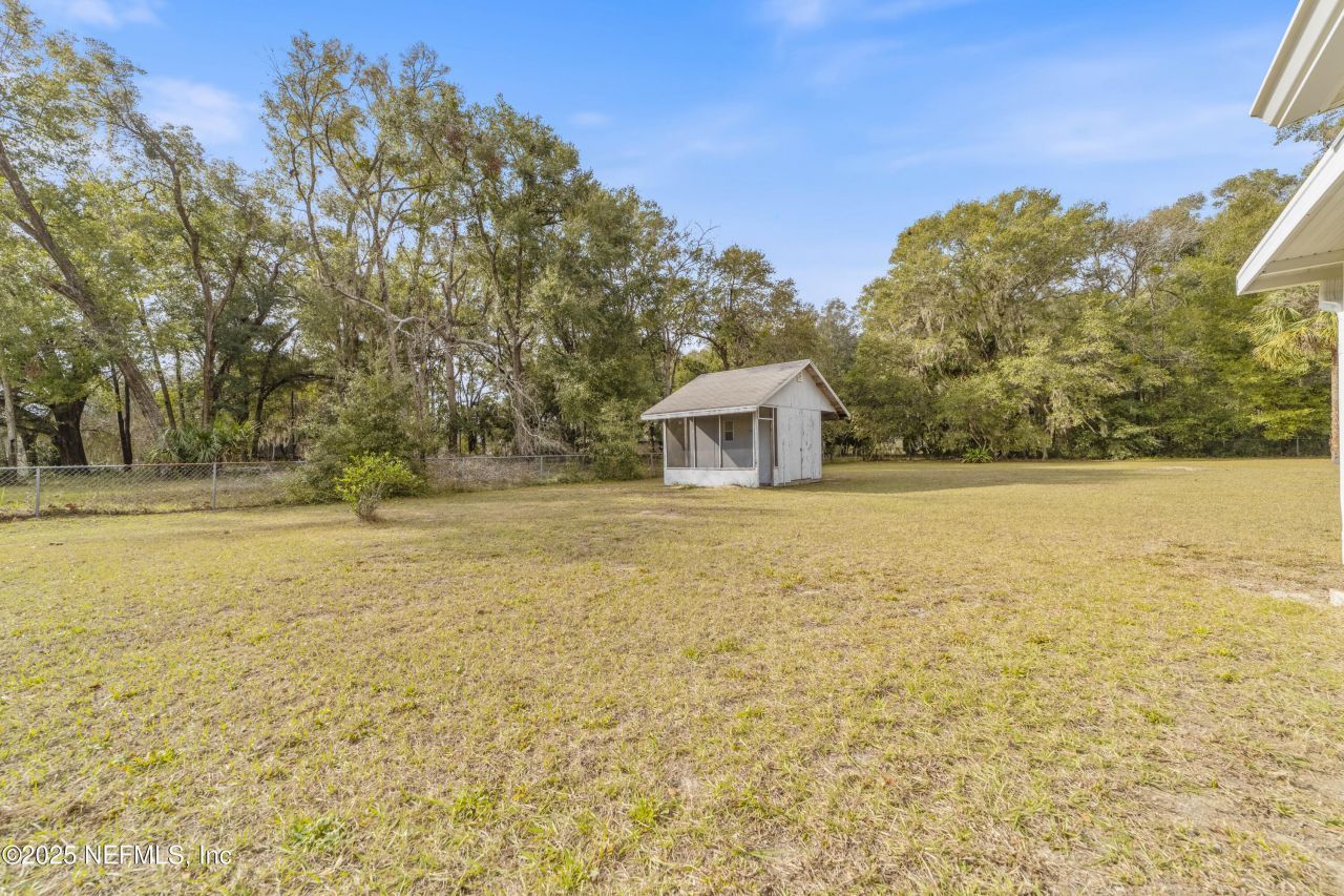 1055 Old Gainesville Highway, Interlachen, FL 32148 Photo