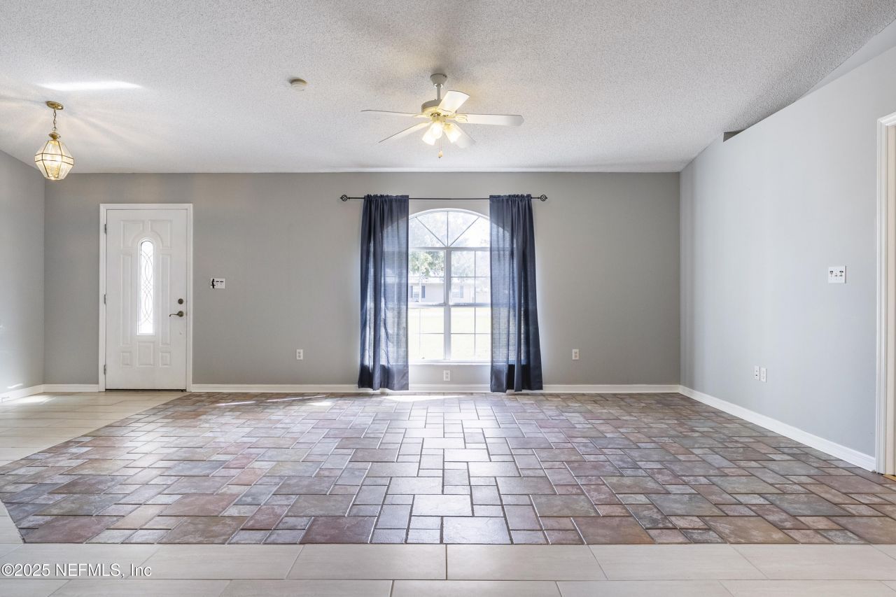 1055 Old Gainesville Highway, Interlachen, FL 32148 Photo