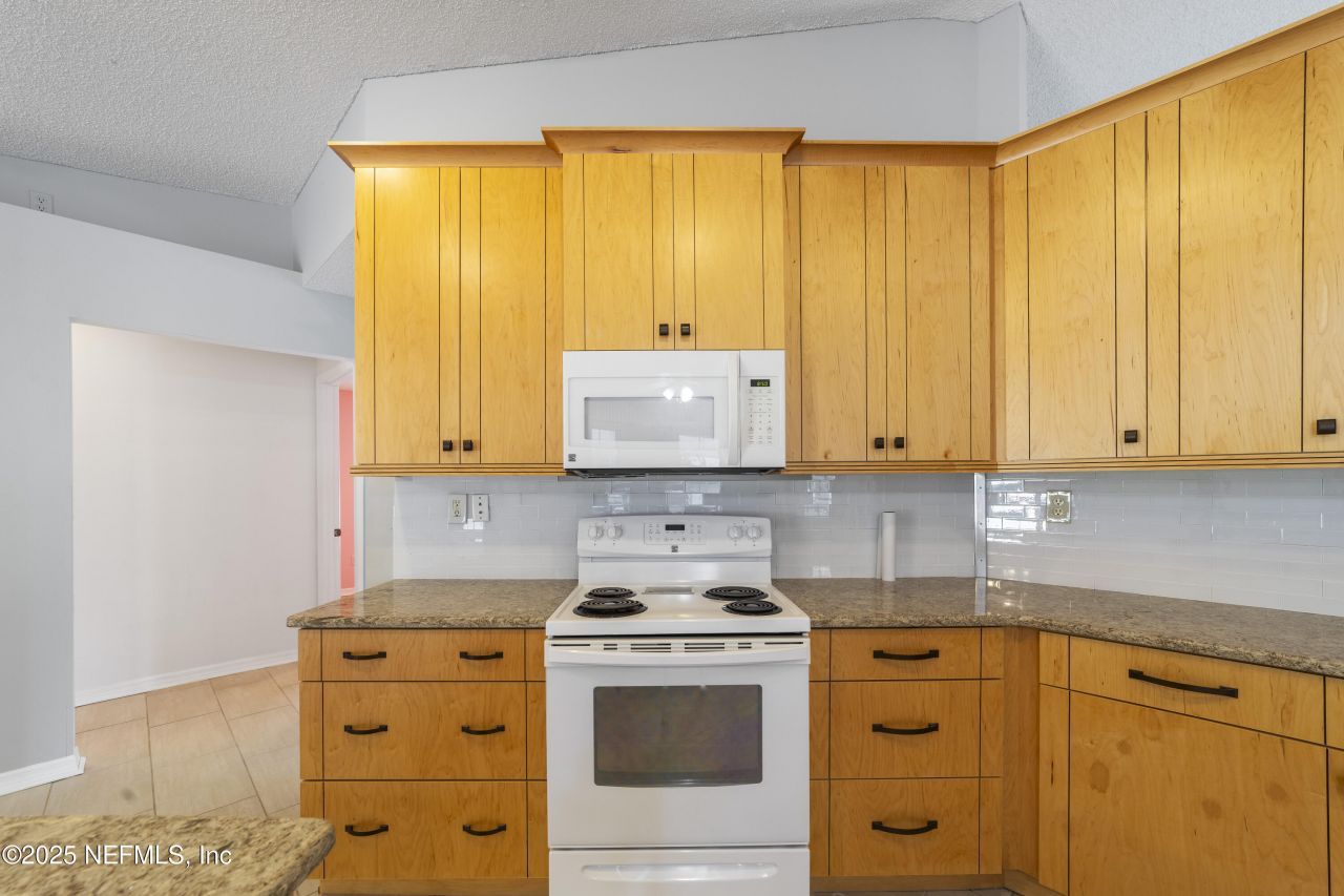 1055 Old Gainesville Highway, Interlachen, FL 32148 Photo