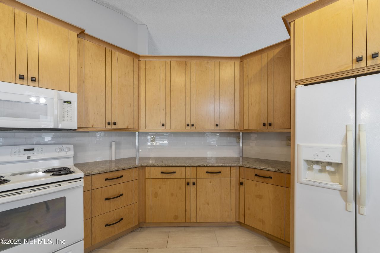 1055 Old Gainesville Highway, Interlachen, FL 32148 Photo