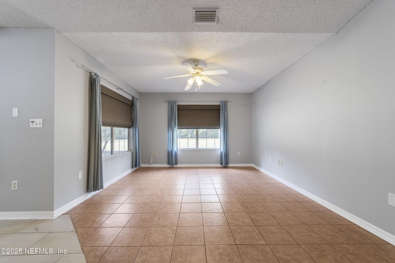 1055 Old Gainesville Highway, Interlachen, FL 32148 Photo