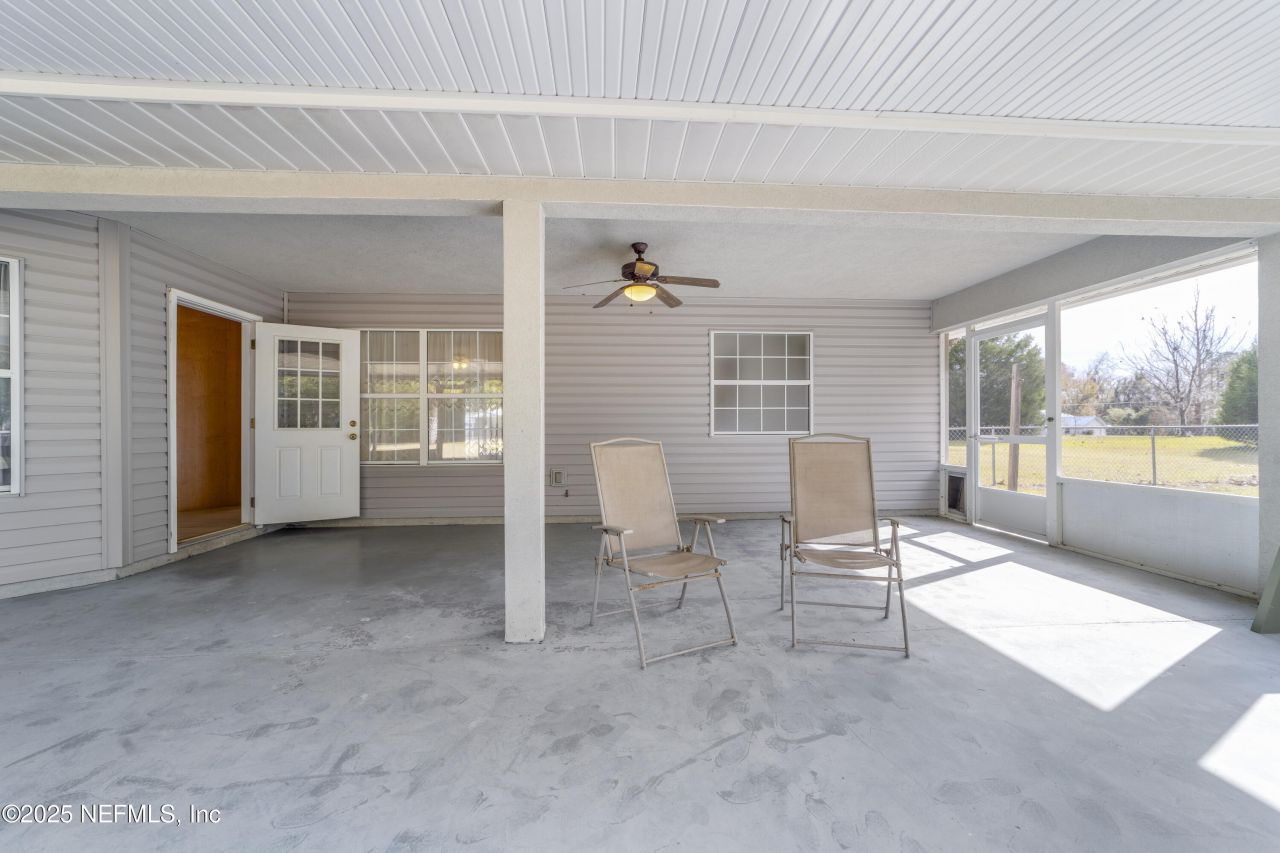 1055 Old Gainesville Highway, Interlachen, FL 32148 Photo