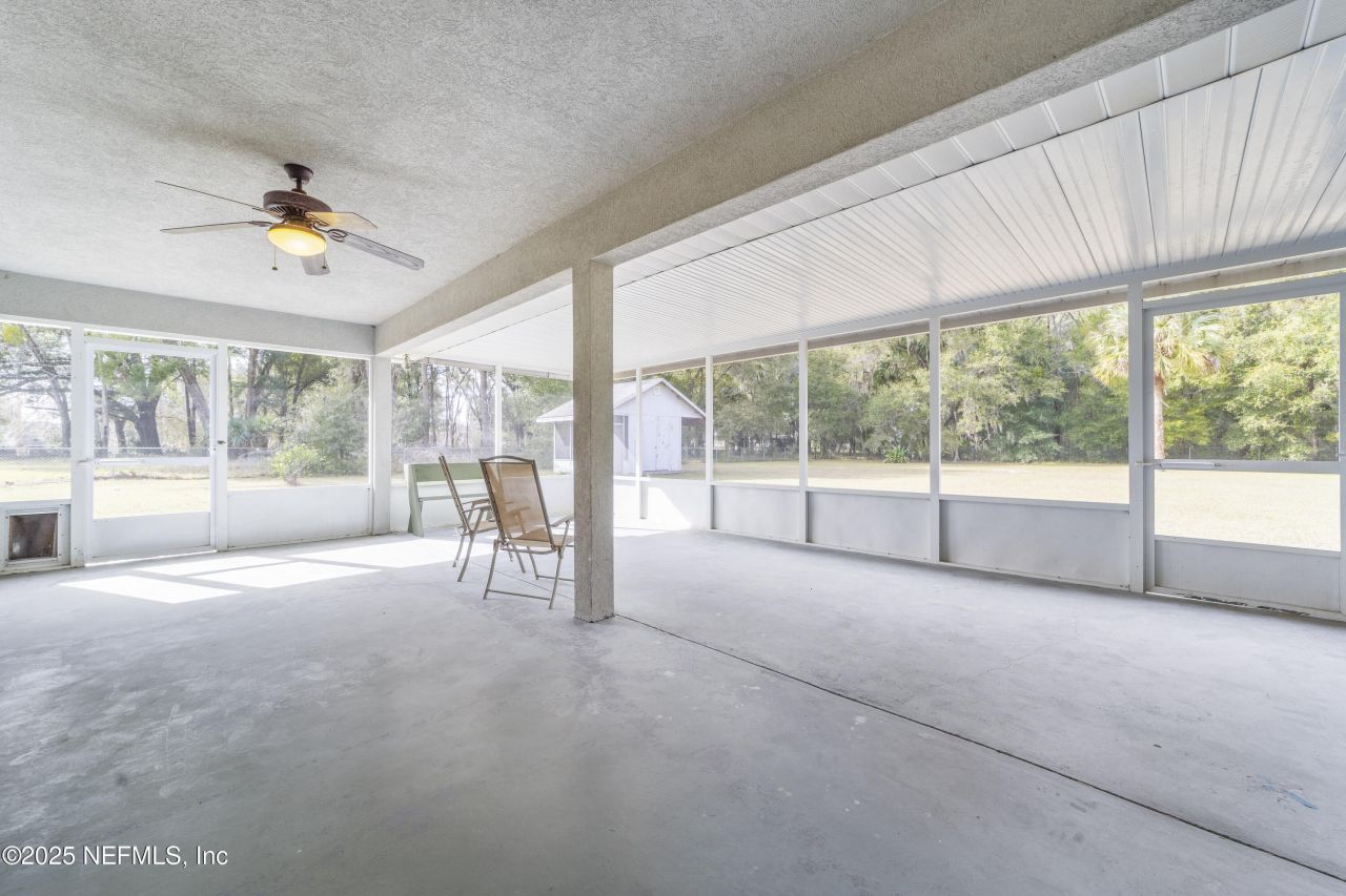 1055 Old Gainesville Highway, Interlachen, FL 32148 Photo
