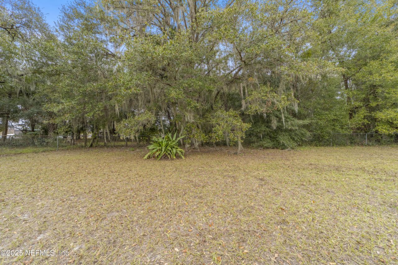 1055 Old Gainesville Highway, Interlachen, FL 32148 Photo