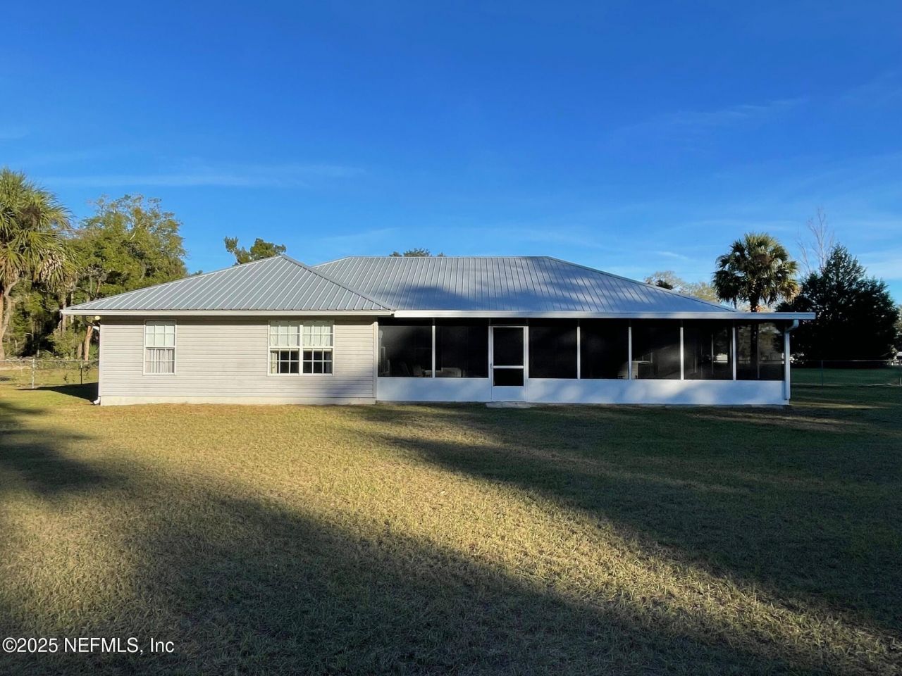 1055 Old Gainesville Highway, Interlachen, FL 32148 Photo