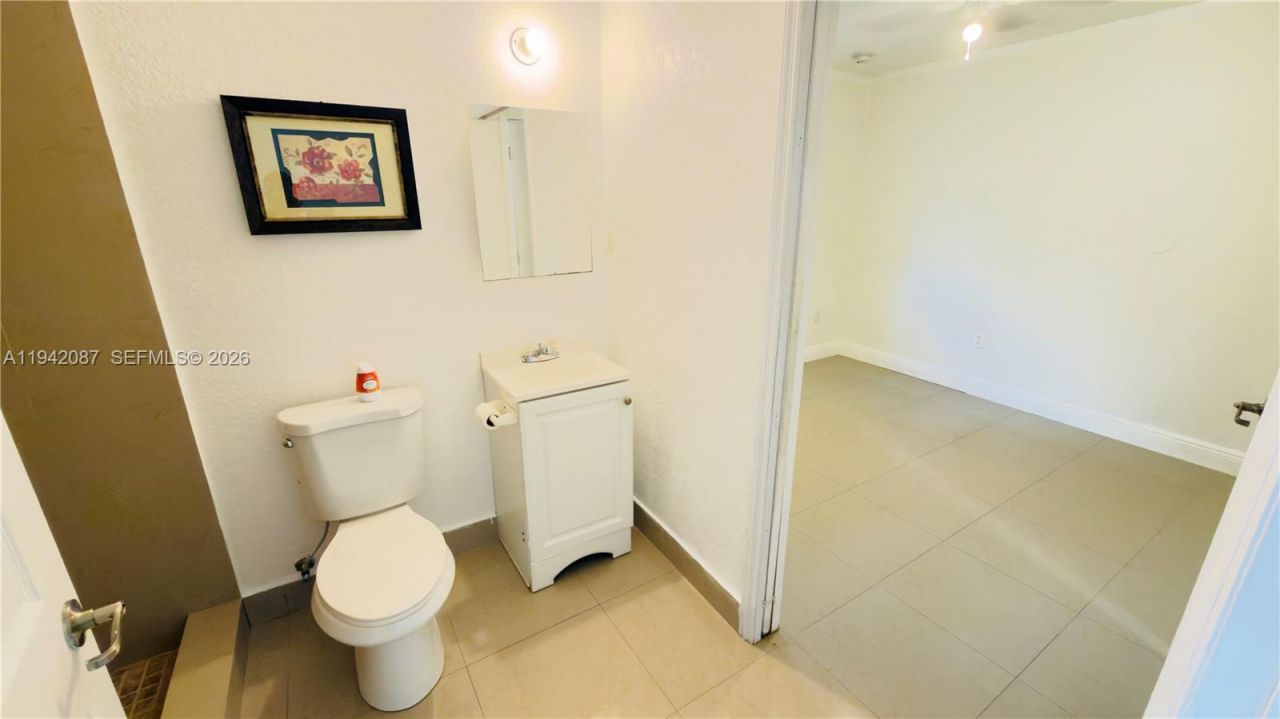 16585 NE 3 Ave, Miami, FL 33162 Photo