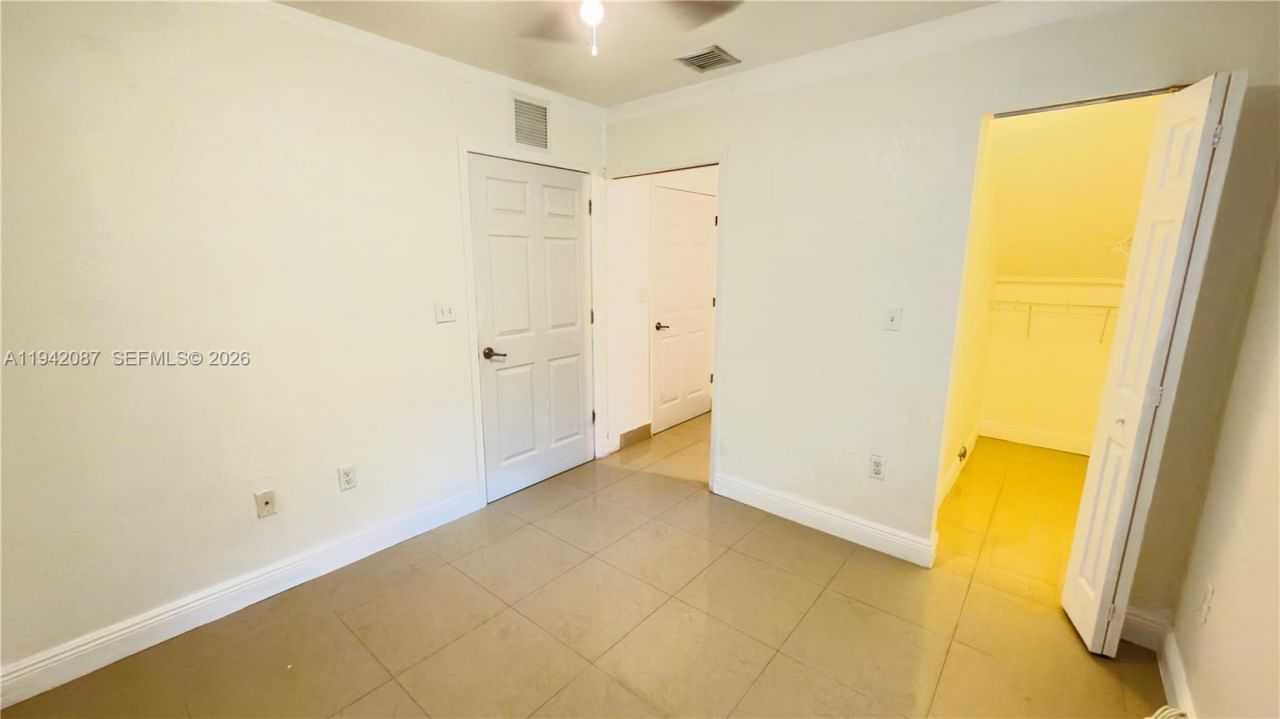 16585 NE 3 Ave, Miami, FL 33162 Photo