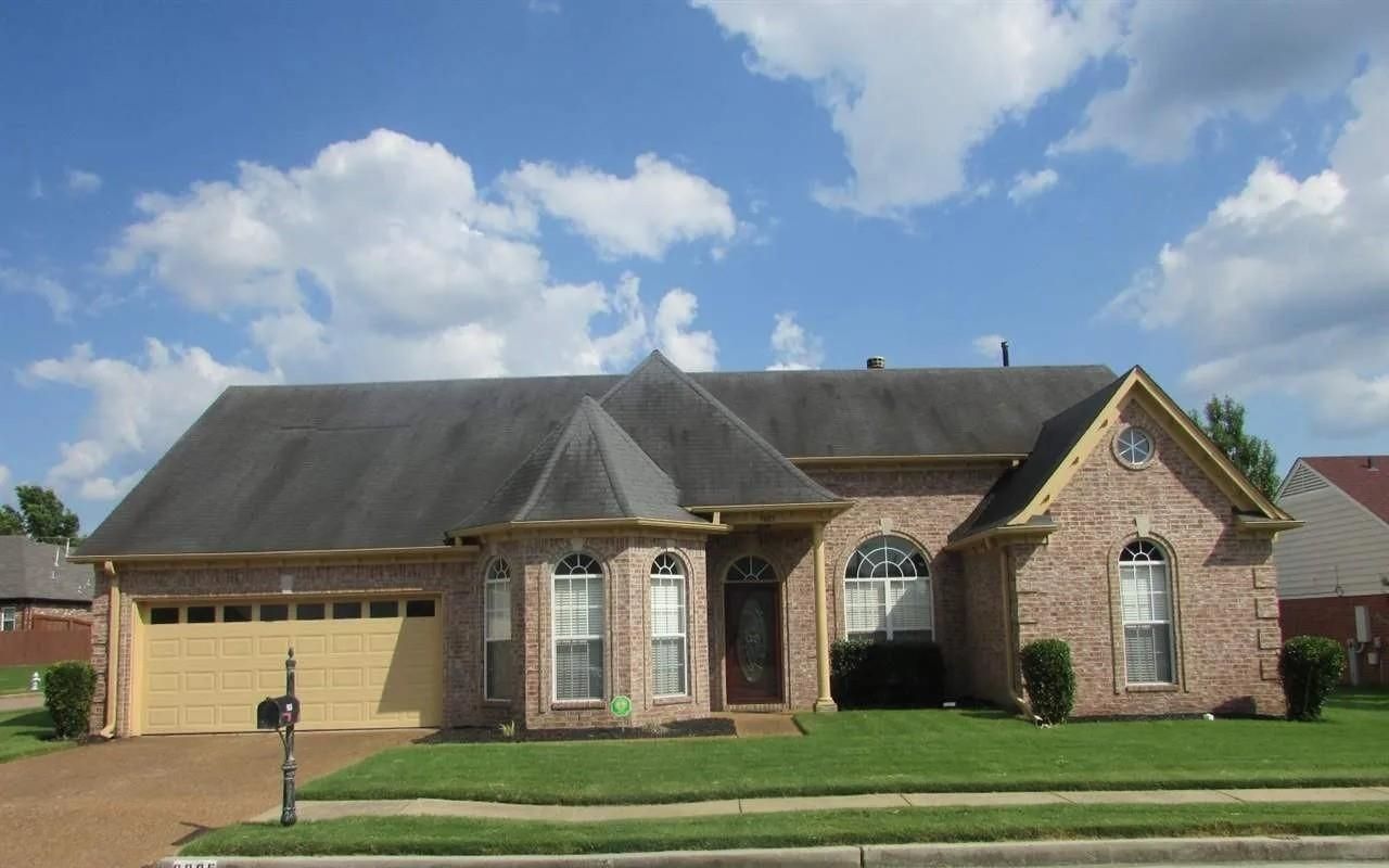 9885 Averbury Dr, Cordova, TN 38016 Main Photo