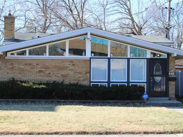 8312 S KENWOOD Avenue, Chicago, IL 60619