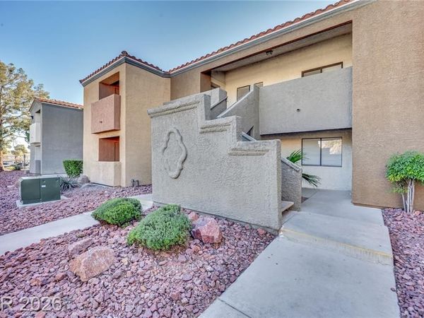 3151 Soaring Gulls Drive, Unit 2082, Las Vegas, NV 89128