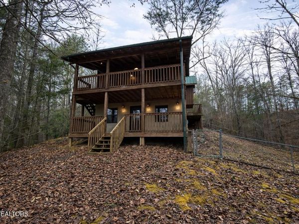 2034 Bales Way, Sevierville, TN 37876