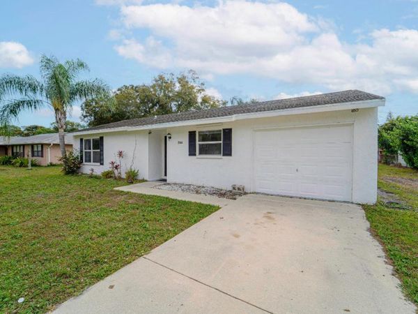 2164 SE Gaslight Street, Port St. Lucie, FL 34952