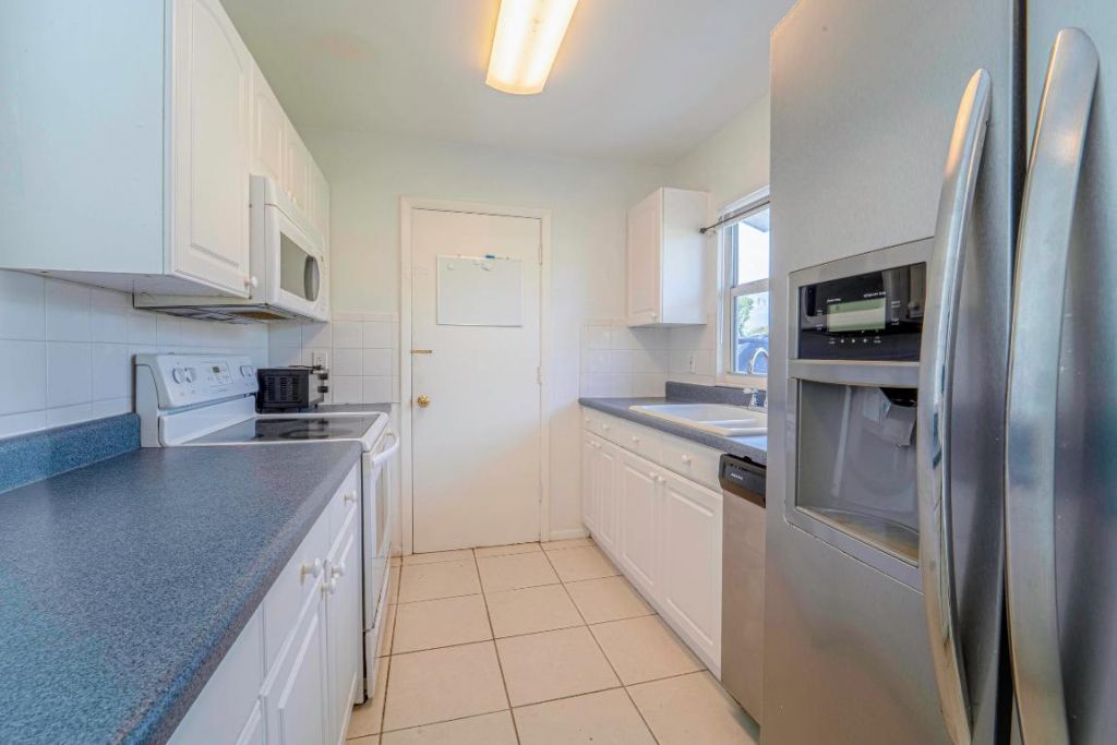 2164 SE Gaslight Street, Port Saint Lucie, FL 34952 Photo