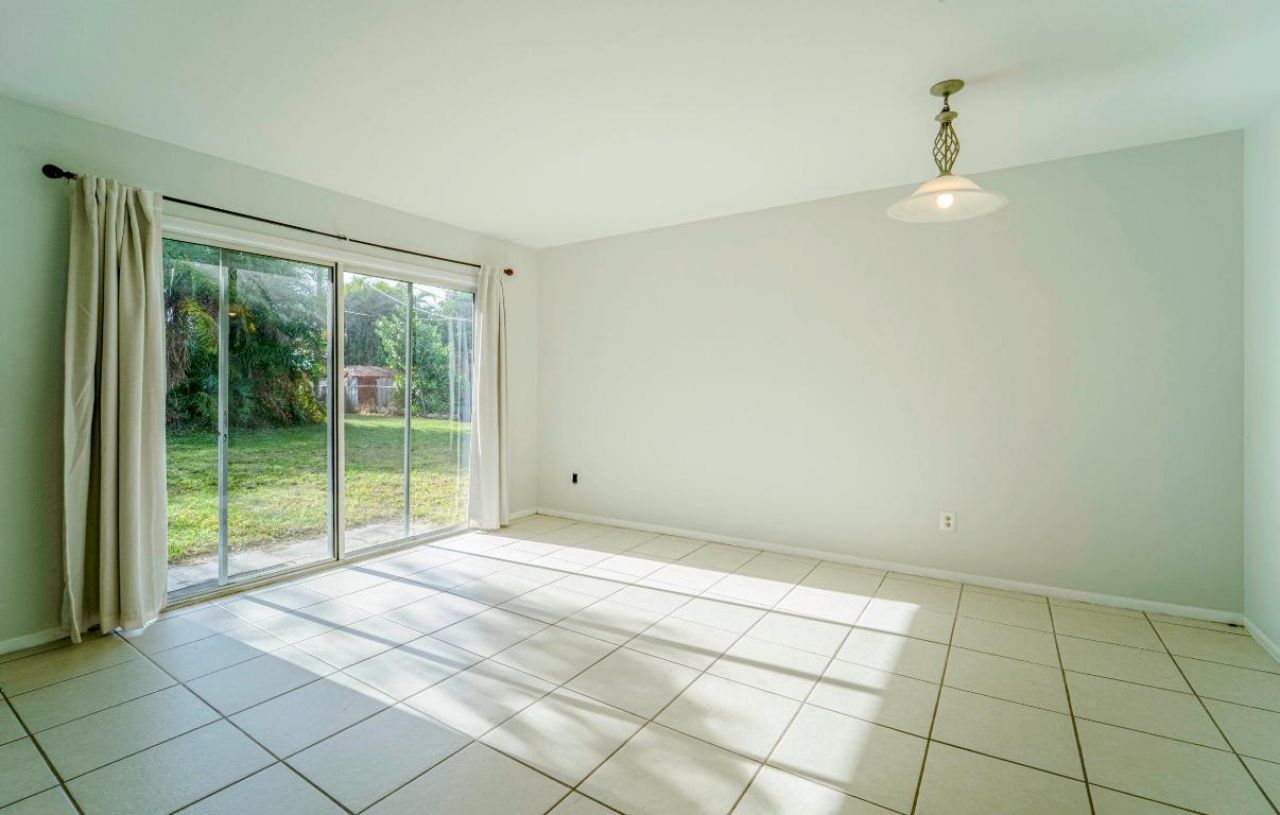 2164 SE Gaslight Street, Port Saint Lucie, FL 34952 Photo