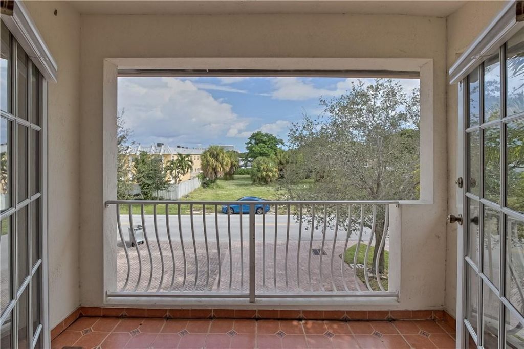 19 SE 19 Avenue, Pompano Beach, FL 33060 Photo
