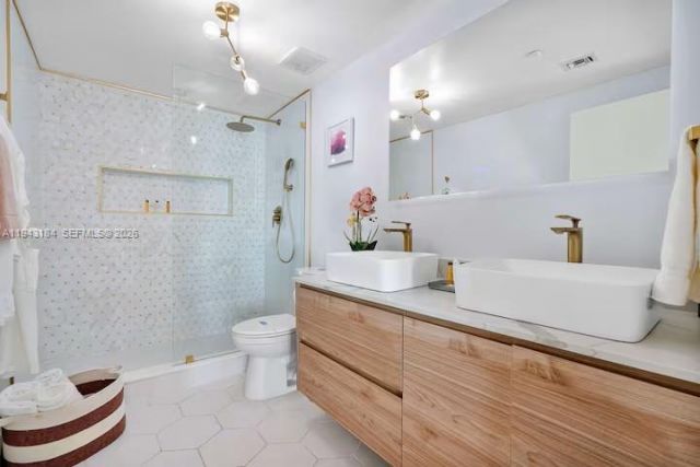 2889 Mcfarlane Rd, Unit 1614, Miami, FL 33133 Photo