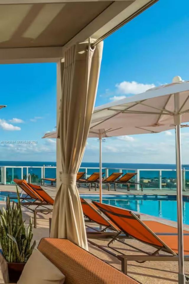 2889 Mcfarlane Rd, Unit 1614, Miami, FL 33133 Photo