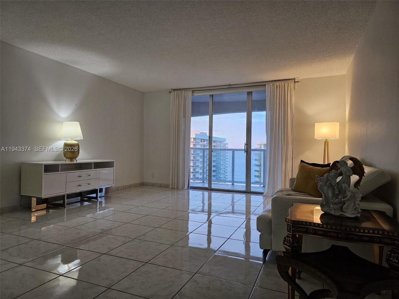 3800 E Ocean Dr , Unit 1518, Hollywood, FL 33019 Photo