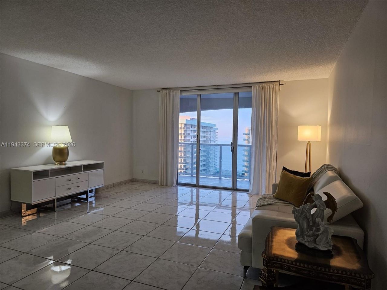 3800 E Ocean Dr , Unit 1518, Hollywood, FL 33019 Photo
