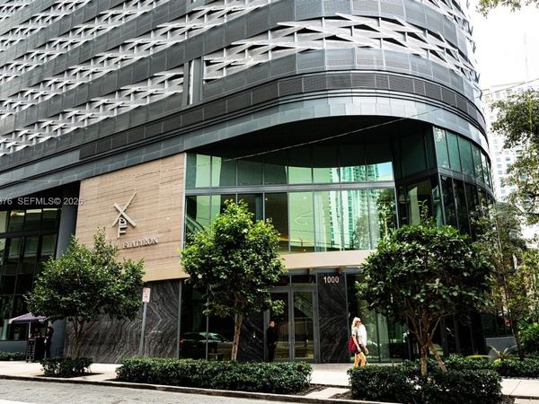 1000 Brickell Plz, Unit 1806, Miami, FL 33131