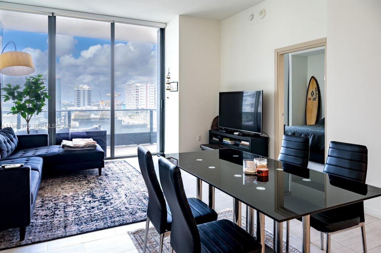 1000 Brickell Plz, Unit 1806, Miami, FL 33131 Photo