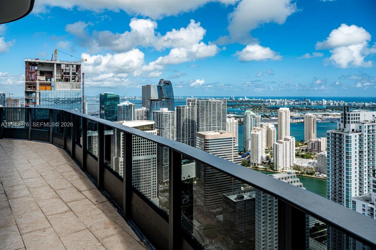 1000 Brickell Plz, Unit 1806, Miami, FL 33131 Photo