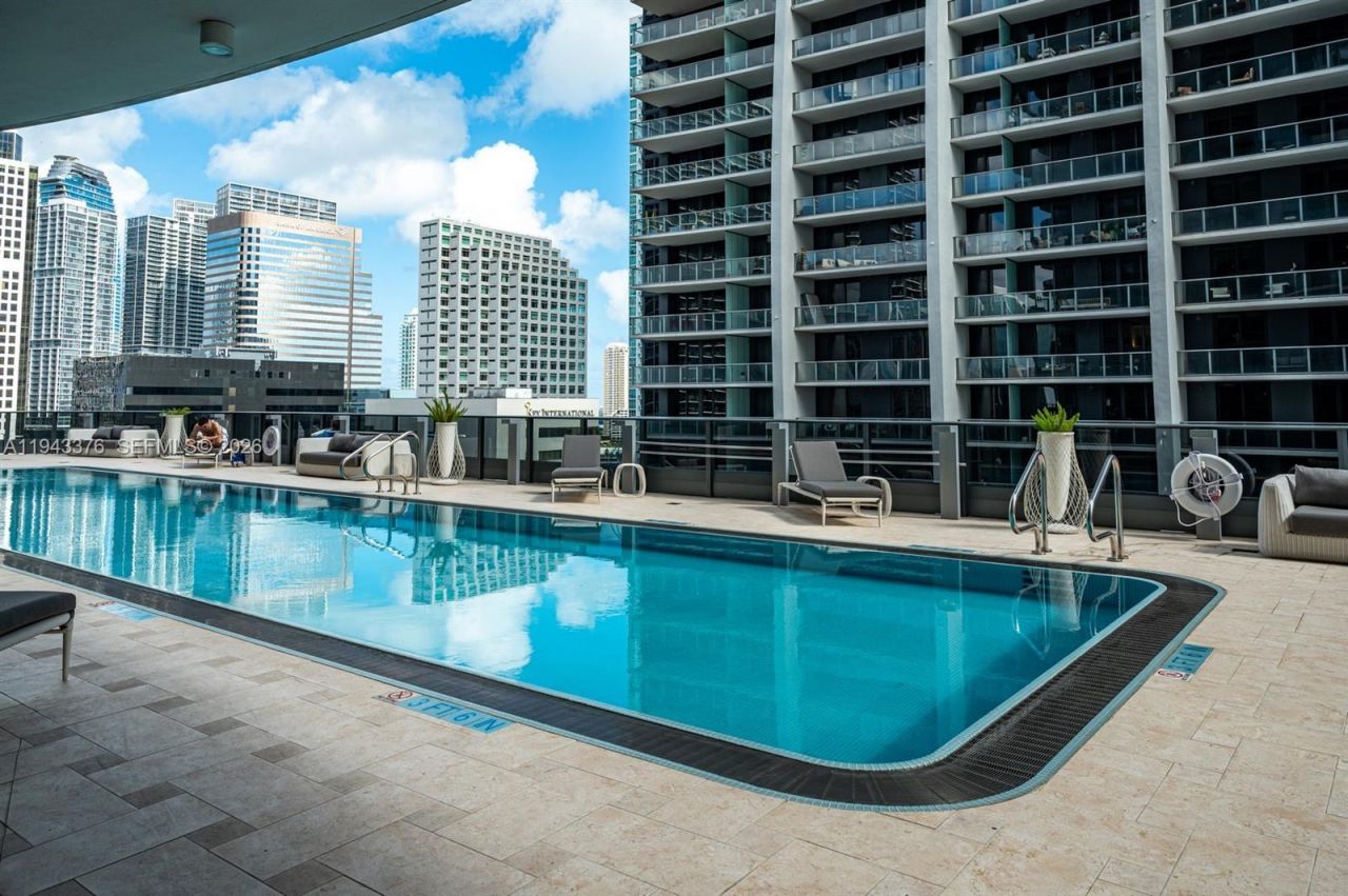 1000 Brickell Plz, Unit 1806, Miami, FL 33131 Photo