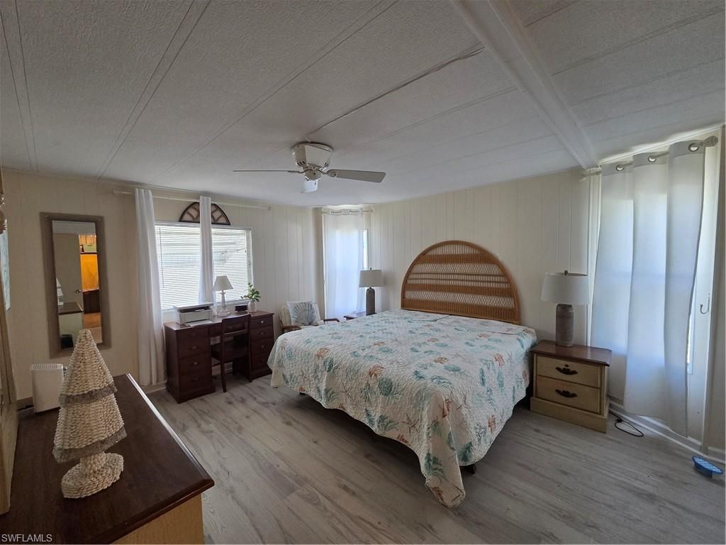580 Winning Way, North Fort Myers, FL 33917 Photo