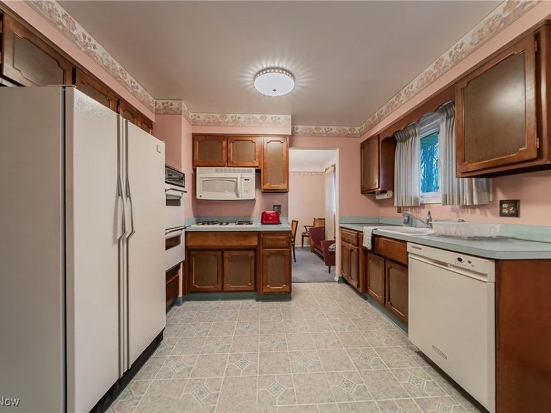 1195 Cordova Road, Mayfield Heights, OH 44124 Photo 7