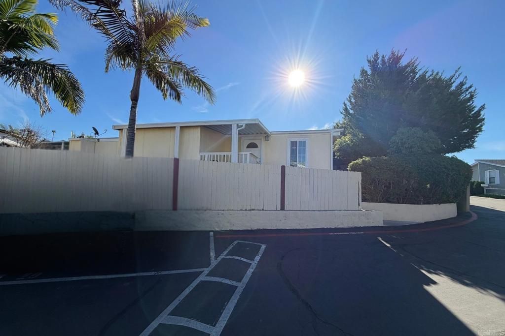 1455 Alturas Rd Fallbrook, CA 92028