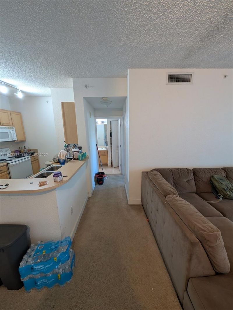 6001 SW 70th St , Unit 620, South Miami, FL 33143 Photo