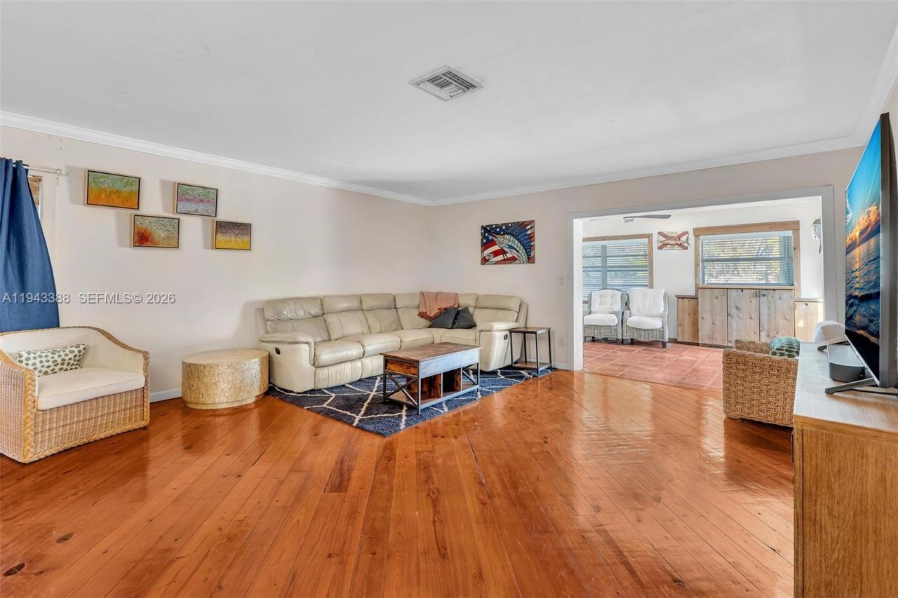 18715 SW 99th Rd , Cutler Bay, FL 33157 Photo