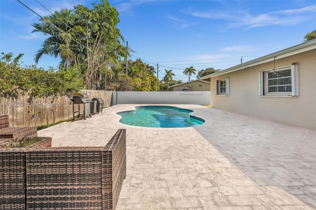 18715 SW 99th Rd , Cutler Bay, FL 33157 Photo