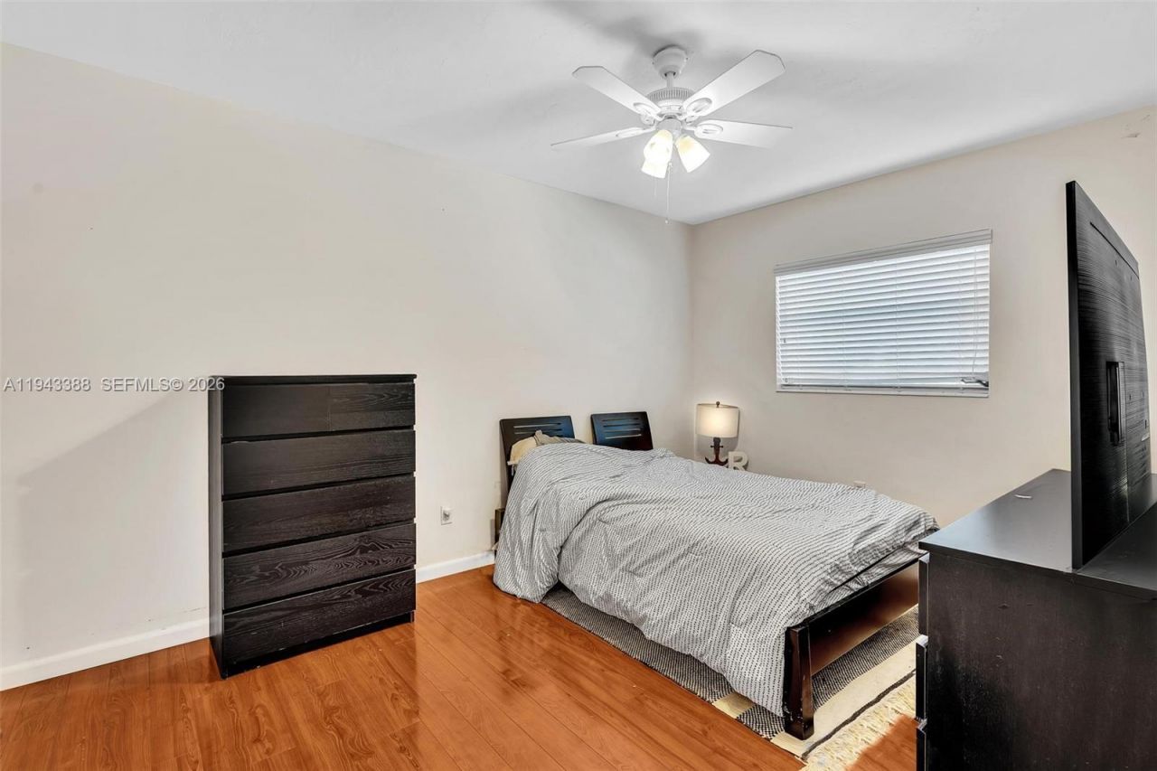 18715 SW 99th Rd , Cutler Bay, FL 33157 Photo