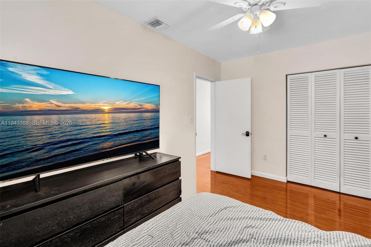 18715 SW 99th Rd , Cutler Bay, FL 33157 Photo