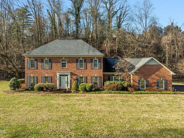 1221 Radcliffe Avenue, Kingsport, TN 37664