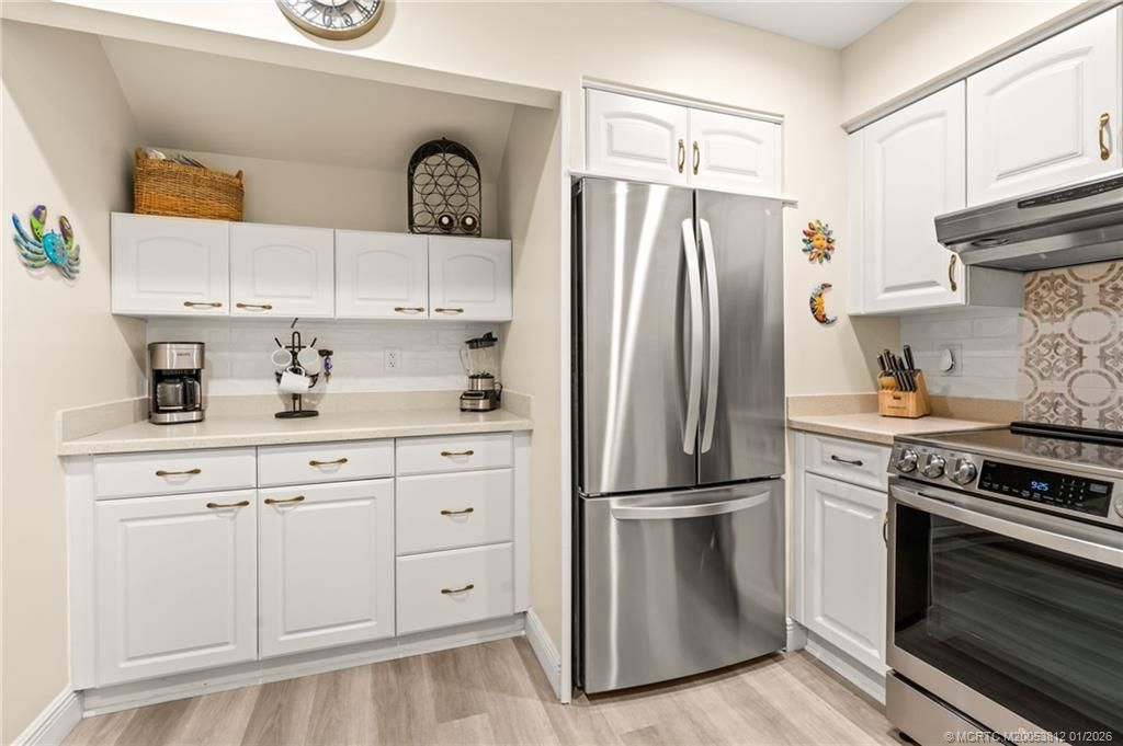 890 NE Sandalwood Place, Jensen Beach, FL 34957 Photo