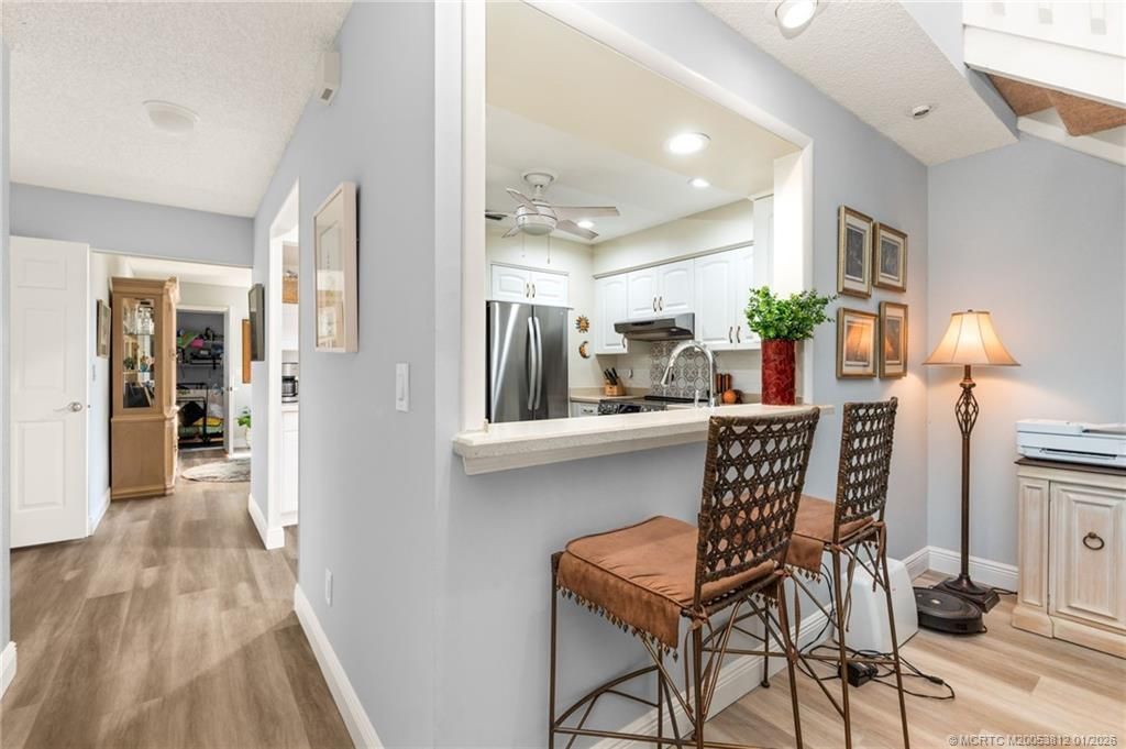 890 NE Sandalwood Place, Jensen Beach, FL 34957 Photo