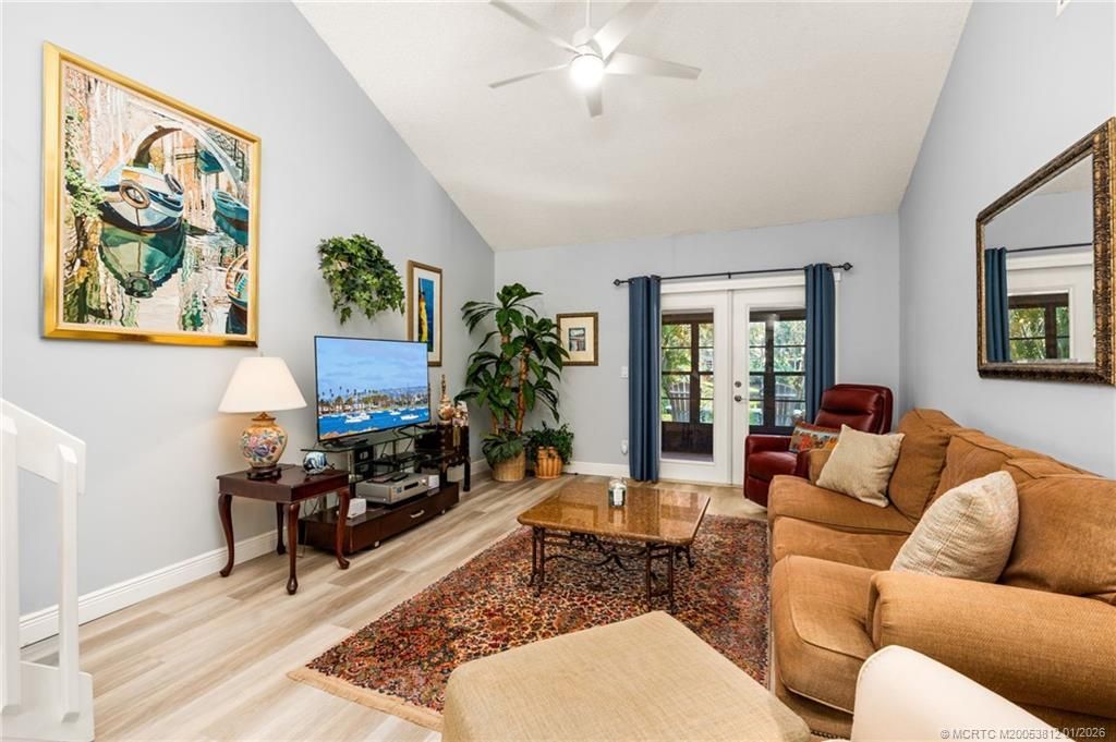 890 NE Sandalwood Place, Jensen Beach, FL 34957 Photo