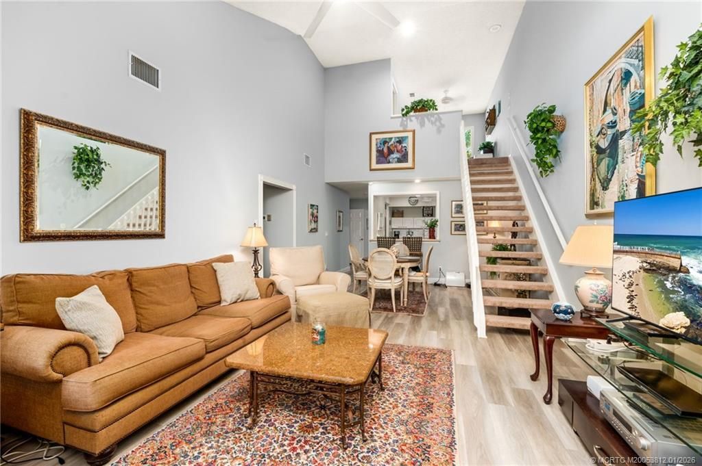 890 NE Sandalwood Place, Jensen Beach, FL 34957 Photo