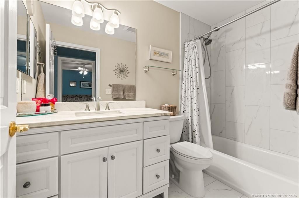 890 NE Sandalwood Place, Jensen Beach, FL 34957 Photo