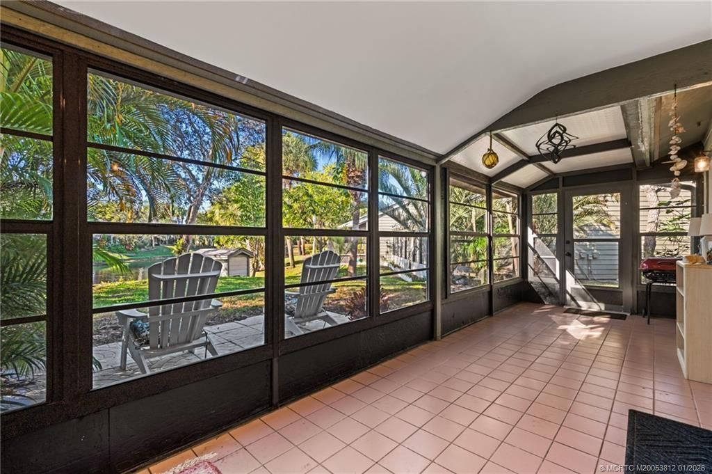 890 NE Sandalwood Place, Jensen Beach, FL 34957 Photo