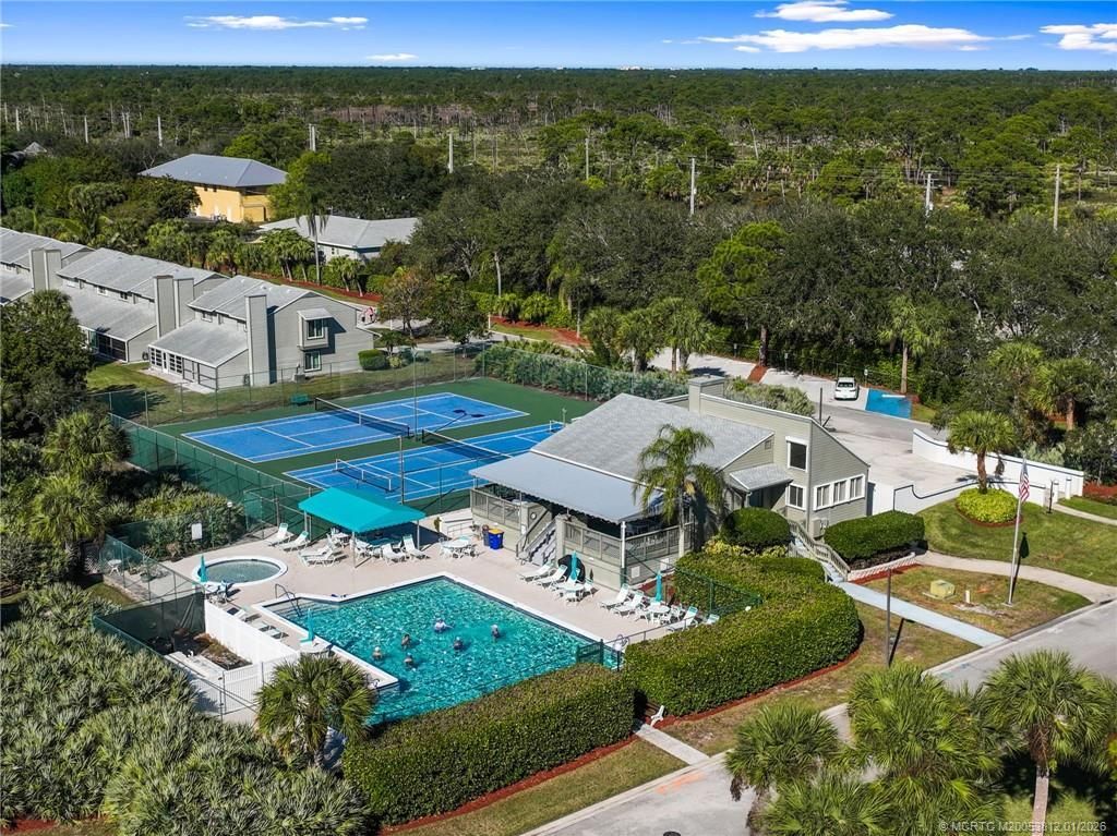 890 NE Sandalwood Place, Jensen Beach, FL 34957 Photo